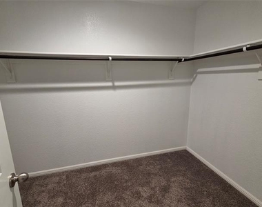 3128 Winoak Drive - Photo Thumbnail 19