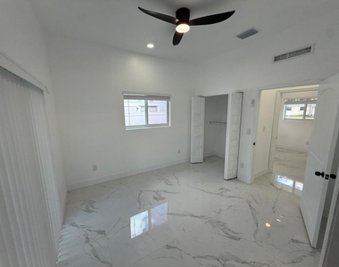 6319 Southgate Boulevard - Photo Thumbnail 24