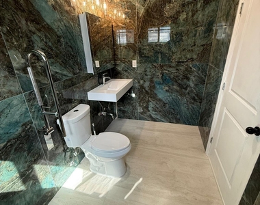 6319 Southgate Boulevard - Photo Thumbnail 14