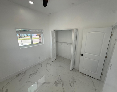 6319 Southgate Boulevard - Photo Thumbnail 26
