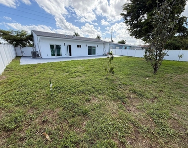 6319 Southgate Boulevard - Photo Thumbnail 42