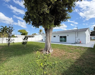 6319 Southgate Boulevard - Photo Thumbnail 43