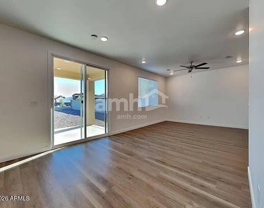 4536 S 98th Ln Street - Photo Thumbnail 11