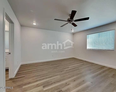 4536 S 98th Ln Street - Photo Thumbnail 3