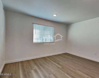 4536 S 98th Ln Street - Photo Thumbnail 2