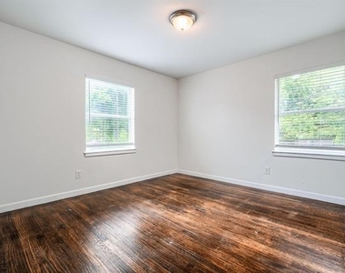 10628 Benbrook Drive - Photo Thumbnail 18