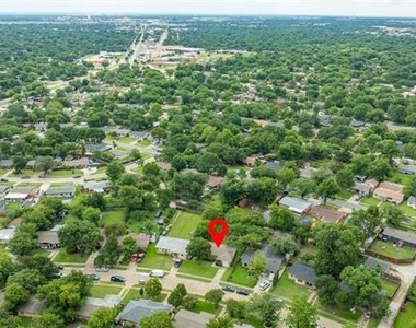 10628 Benbrook Drive - Photo Thumbnail 31