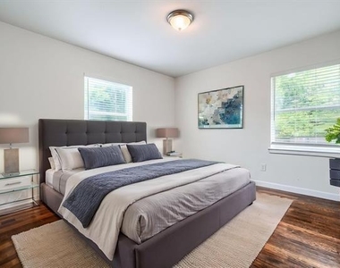 10628 Benbrook Drive - Photo Thumbnail 17