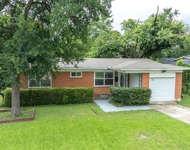 10628 Benbrook Drive - Photo Thumbnail 28