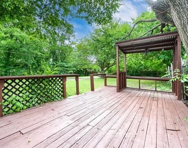 10628 Benbrook Drive - Photo Thumbnail 23