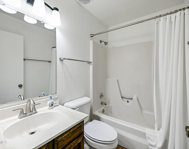 1252 E El Parque Drive - Photo Thumbnail 16
