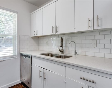 1300 Pioneer Lane - Photo Thumbnail 10