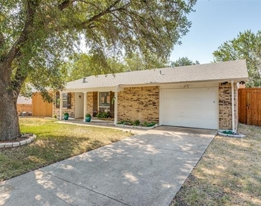 1300 Pioneer Lane - Photo Thumbnail 2