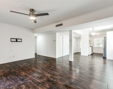 1300 Pioneer Lane - Photo Thumbnail 5
