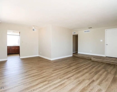 6627 S 44th St Street - Photo Thumbnail 8
