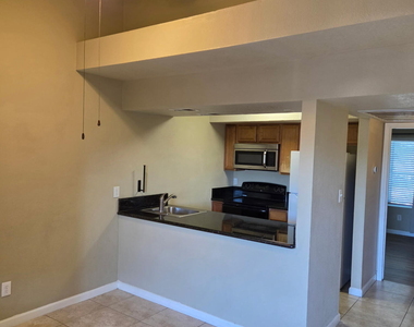 1241 N 48th Street - Photo Thumbnail 2