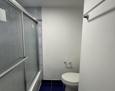 4324 Nw 9th Avenue - Photo Thumbnail 5