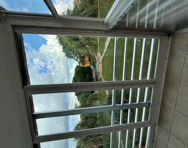 4324 Nw 9th Avenue - Photo Thumbnail 18