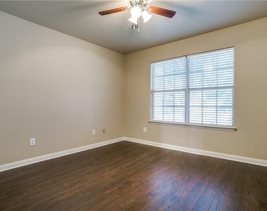 6809 Bear Hollow Lane - Photo Thumbnail 7