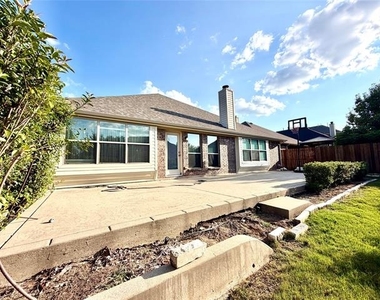 2102 Central Park Drive - Photo Thumbnail 25