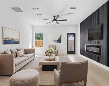 2534 Lowery Street - Photo Thumbnail 1