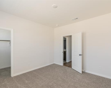 1000 S Hill Drive - Photo Thumbnail 29
