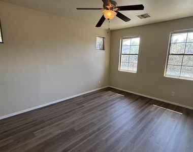 3899 S Cricket Drive - Photo Thumbnail 10