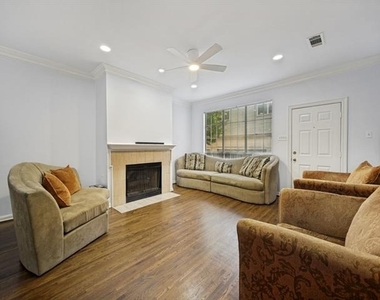 5907 Hillcrest Avenue - Photo Thumbnail 2
