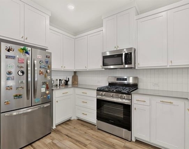 605 Friendswood - Photo Thumbnail 9