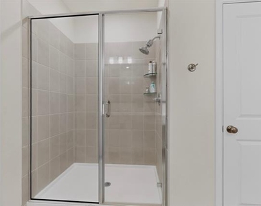 605 Friendswood - Photo Thumbnail 20
