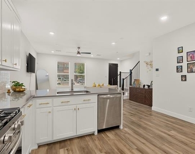 605 Friendswood - Photo Thumbnail 11
