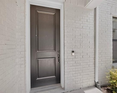 605 Friendswood - Photo Thumbnail 2