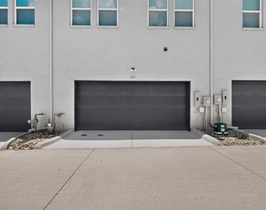 605 Friendswood - Photo Thumbnail 28