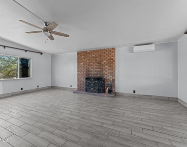 692 W Wickenburg Way - Photo Thumbnail 1