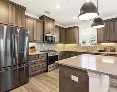 3720 Dutchess Drive - Photo Thumbnail 10