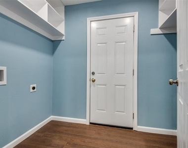 1701 Merrywood Way - Photo Thumbnail 21