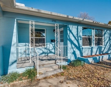 1701 Merrywood Way - Photo Thumbnail 4