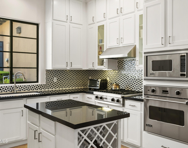 18650 N Thompson Peak Parkway - Photo Thumbnail 11