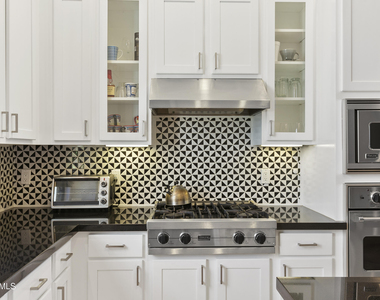 18650 N Thompson Peak Parkway - Photo Thumbnail 13