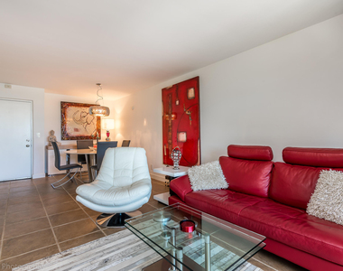 2255 Lindell Boulevard - Photo Thumbnail 4