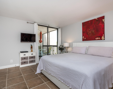 2255 Lindell Boulevard - Photo Thumbnail 7