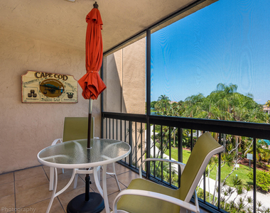 2255 Lindell Boulevard - Photo Thumbnail 15