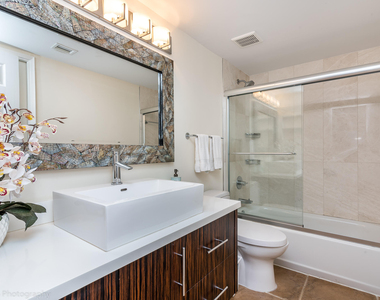 2255 Lindell Boulevard - Photo Thumbnail 9