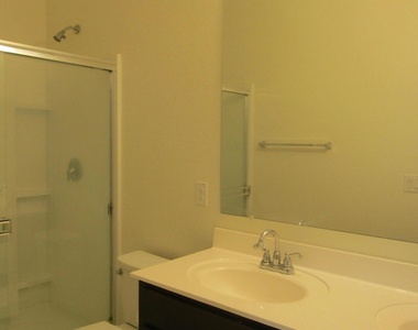 188 W Seven Seas Drive - Photo Thumbnail 6