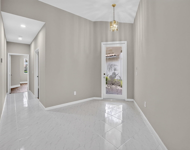 5183 Nw 26th Circle - Photo Thumbnail 7