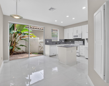 5183 Nw 26th Circle - Photo Thumbnail 15