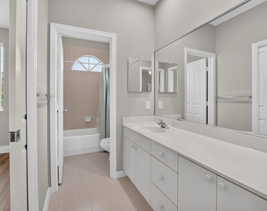 5183 Nw 26th Circle - Photo Thumbnail 33