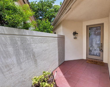 5183 Nw 26th Circle - Photo Thumbnail 5