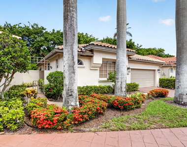 5183 Nw 26th Circle - Photo Thumbnail 3