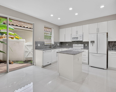 5183 Nw 26th Circle - Photo Thumbnail 16